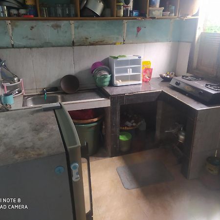 Akria Bed And Breakfast Bayan 外观 照片