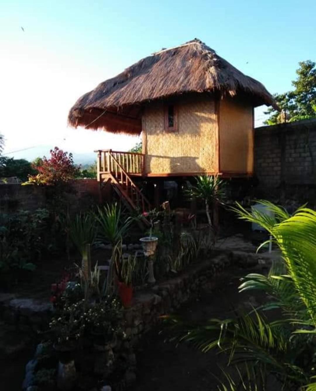 Akria Bed And Breakfast Bayan 外观 照片