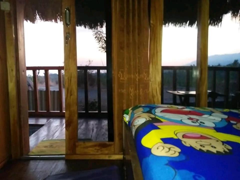 Akria Bed And Breakfast Bayan 外观 照片